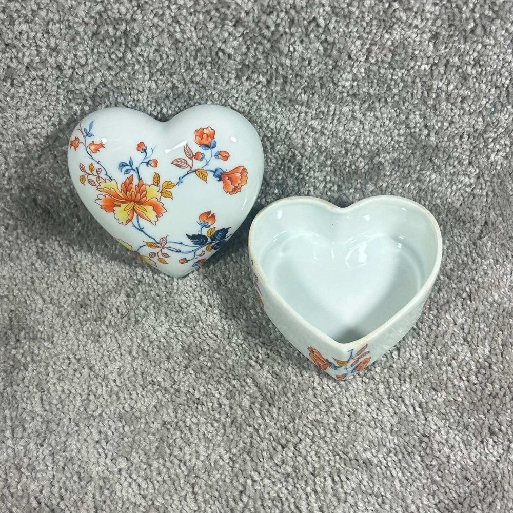Limoges Trinket Box White Floral Heart Porcelain France Vintage Small‎